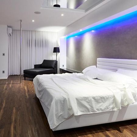 Luv Motel Joinville Bagian luar foto